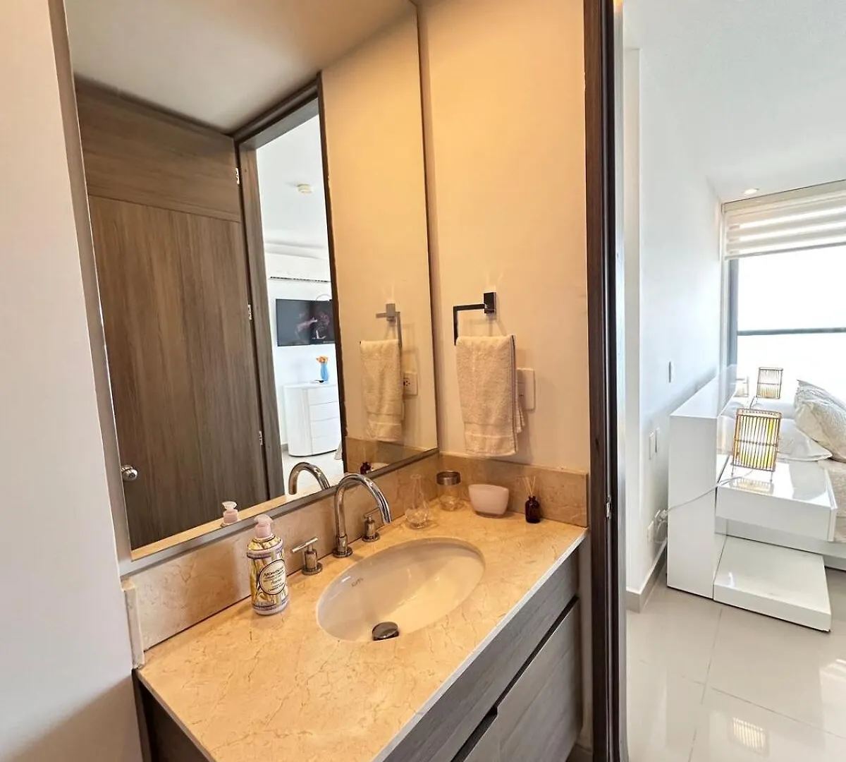 Mc 1303- Beach Front Apt- Morros City Top Location Cartagena Colombia