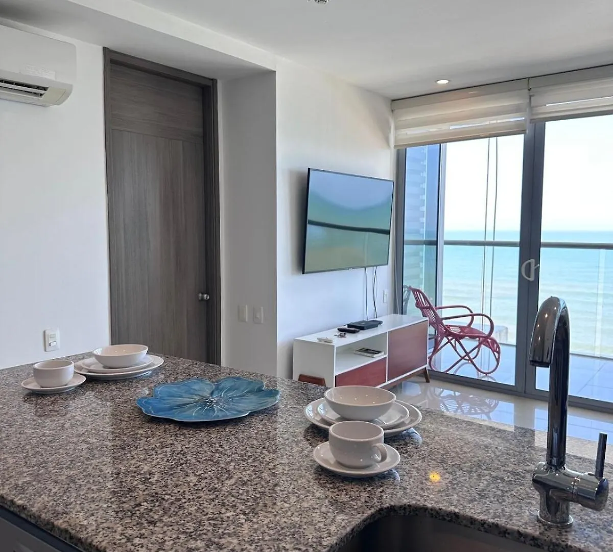 Mc 1303- Beach Front Apt- Morros City Top Location Cartagena Colombia