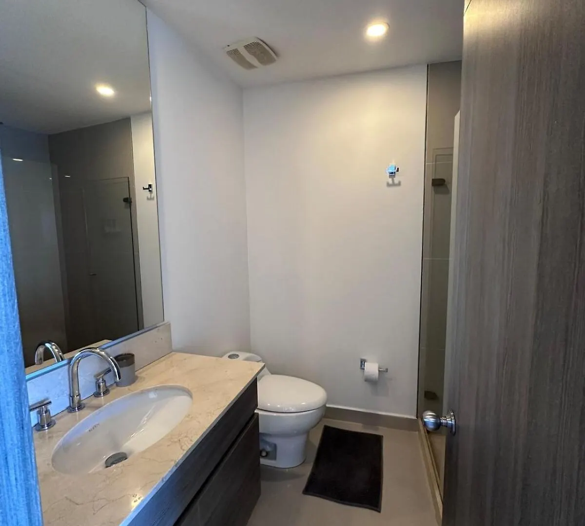 Mc 1303- Beach Front Apt- Morros City Top Location Cartagena Apartment