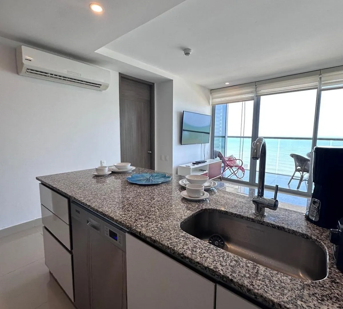 Mc 1303- Beach Front Apt- Morros City Top Location Cartagena 0*,