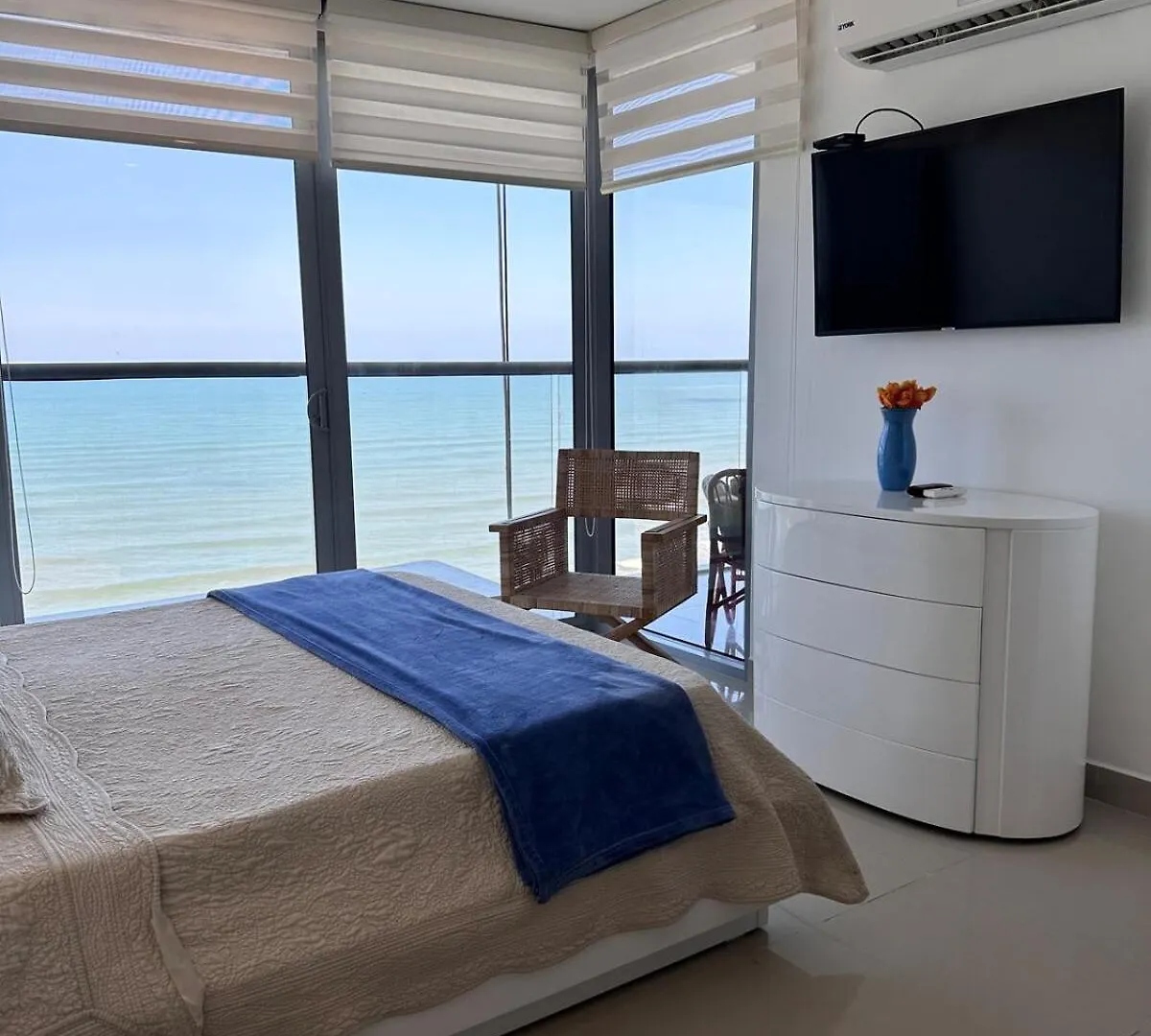 Mc 1303- Beach Front Apt- Morros City Top Location Cartagena